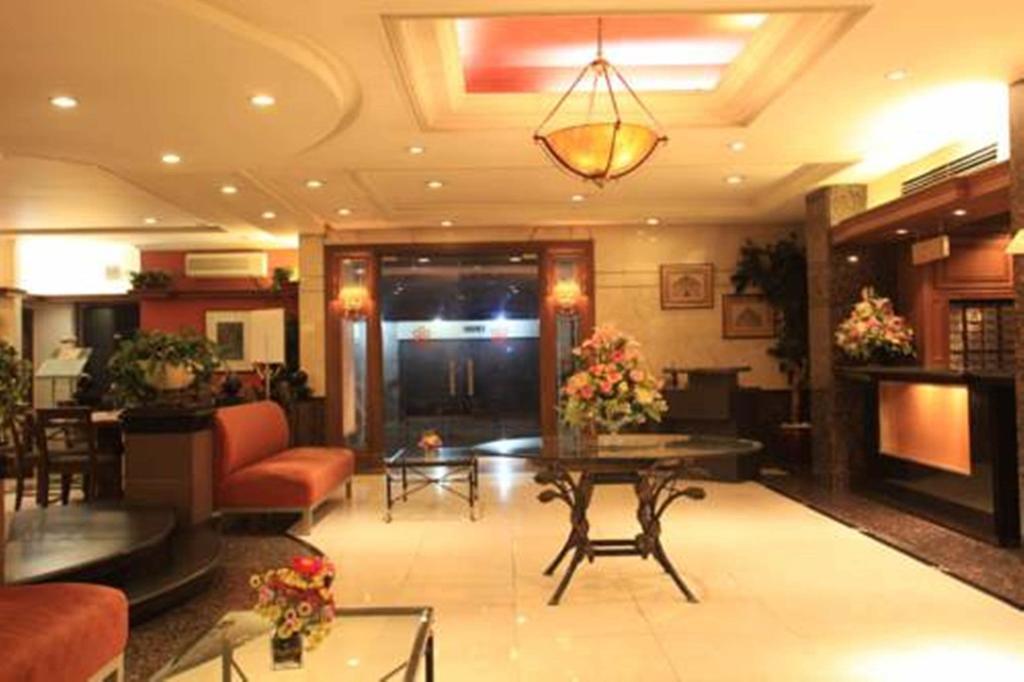 Mabini Mansion Hotel & Residential Suites Manilla Buitenkant foto
