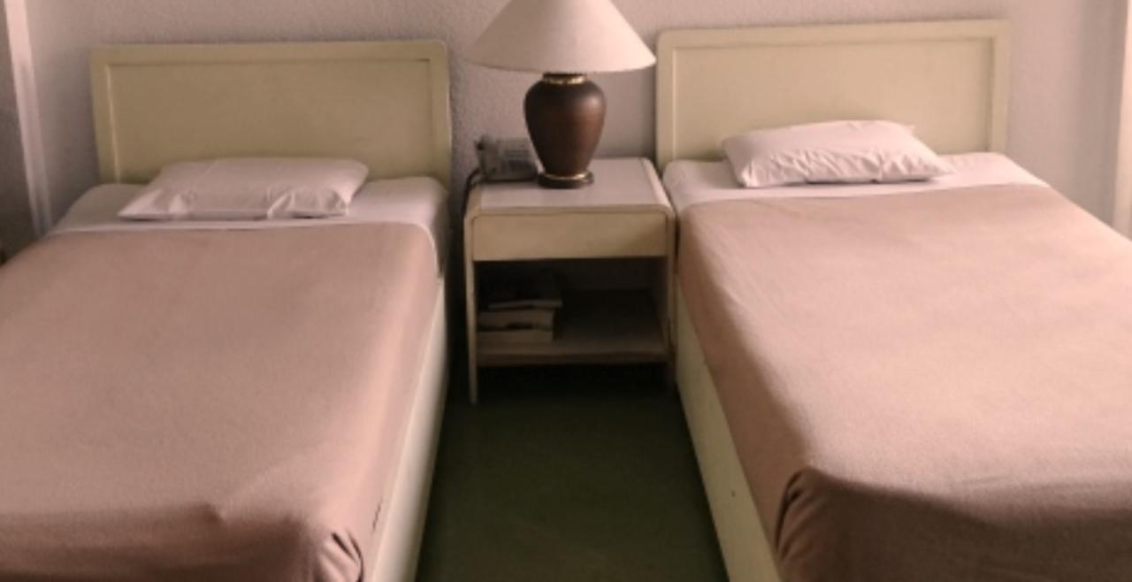Mabini Mansion Hotel & Residential Suites Manilla Buitenkant foto