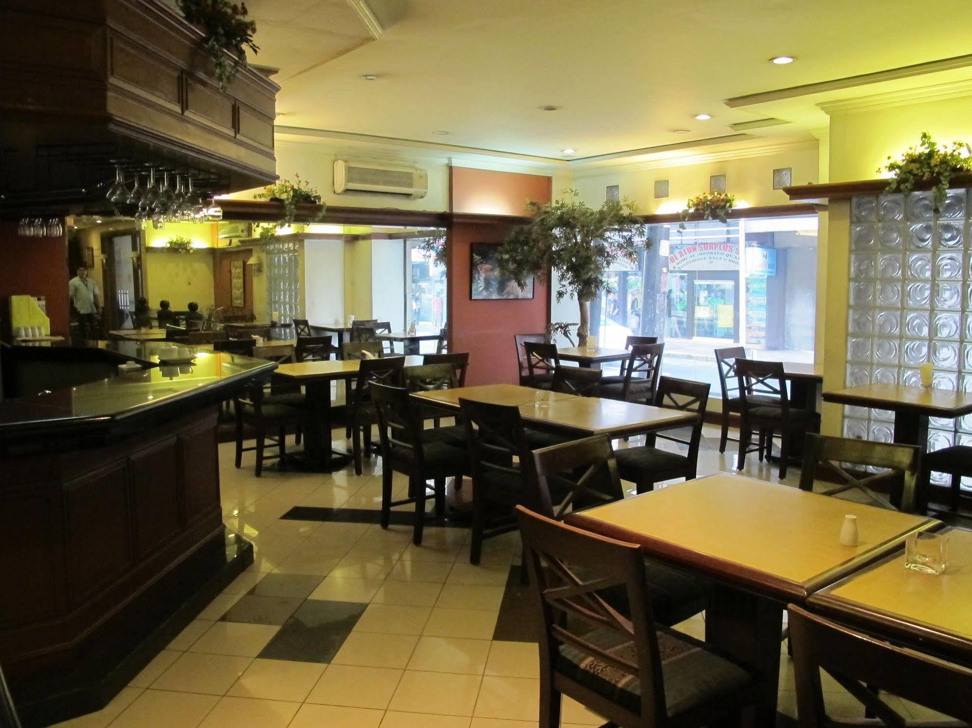 Mabini Mansion Hotel & Residential Suites Manilla Buitenkant foto