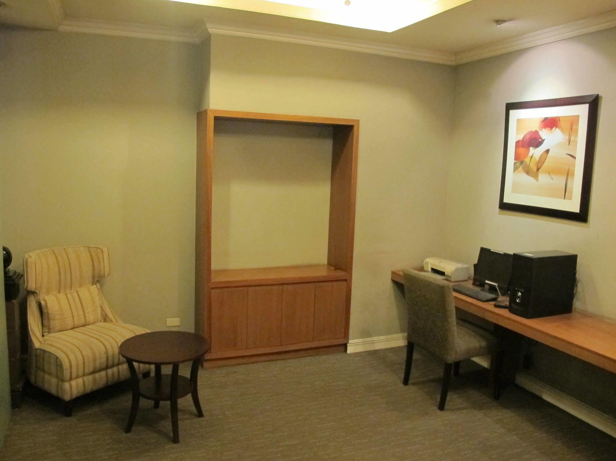 Mabini Mansion Hotel & Residential Suites Manilla Buitenkant foto